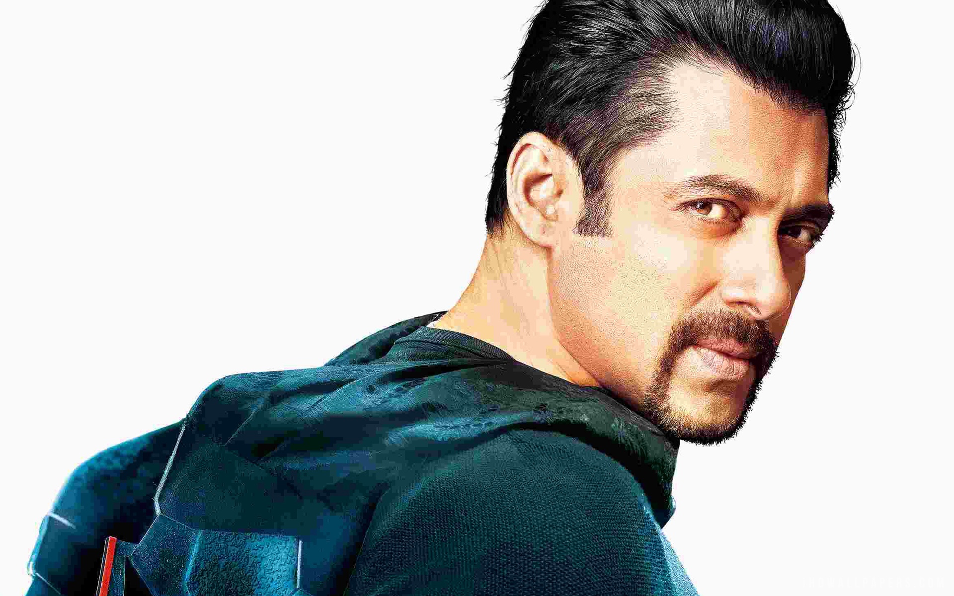 Salman Khan Wallpapers, Pictures, Images