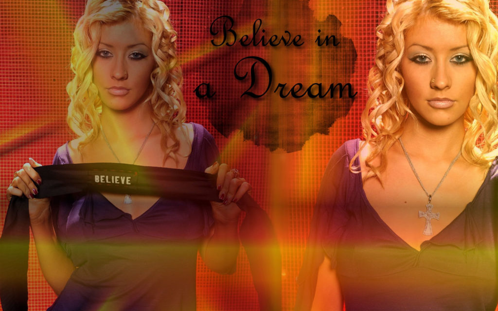 Christina Aguilera Widescreen Background