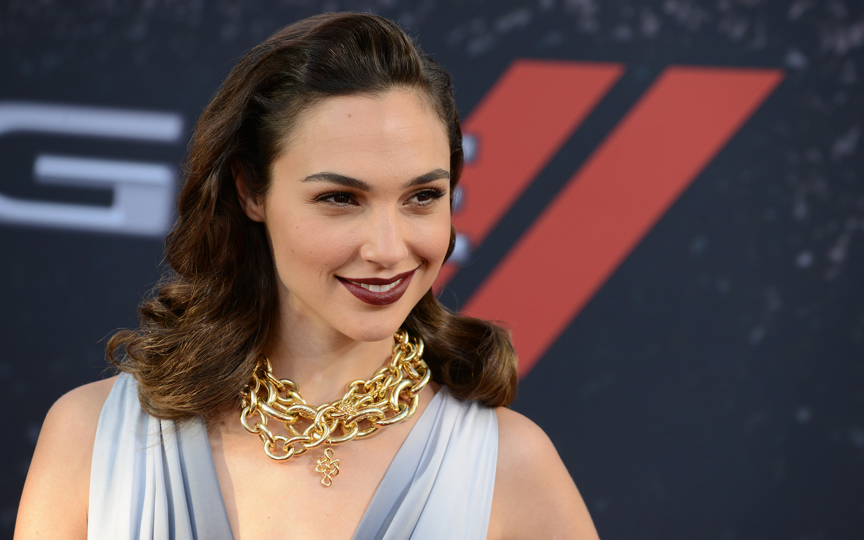 172 Best Gal Gadot HQ Wallpapers  Photos  Images  Pictures  Free  Download