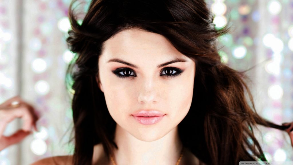 Selena Gomez Full HD Wallpaper