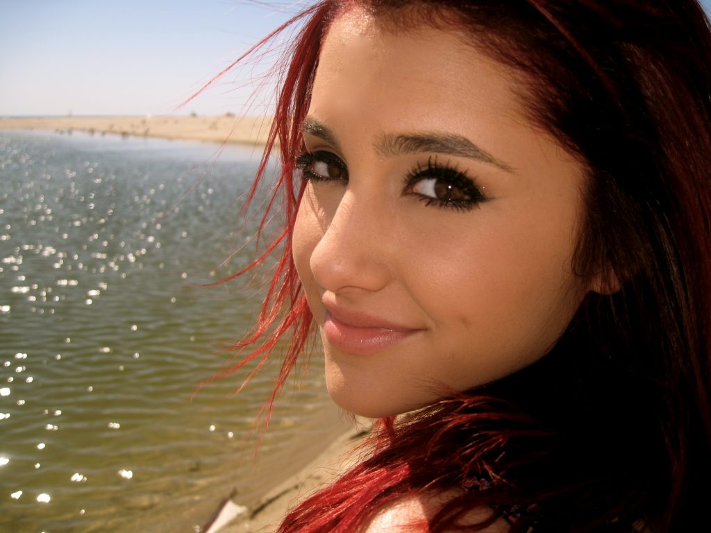 Ariana Grande Background