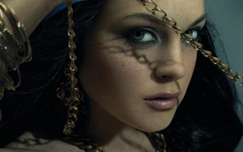 Lindsay Lohan Widescreen Background