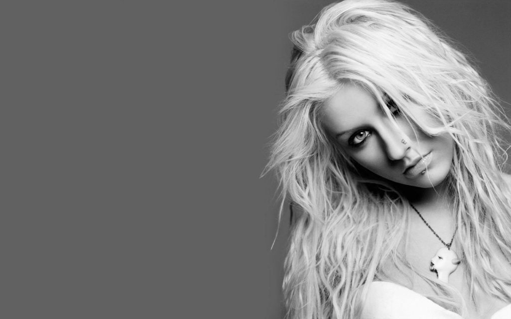 Christina Aguilera Widescreen Wallpaper