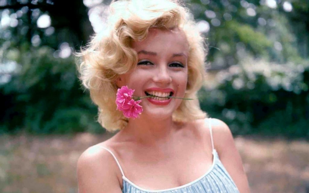 Marilyn Monroe HD Widescreen Wallpaper