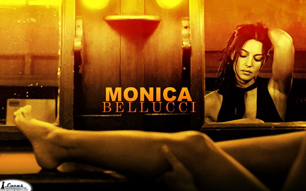 Monica Bellucci Widescreen Background