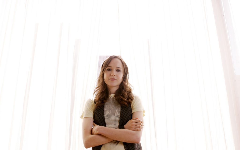 Ellen Page Widescreen Background