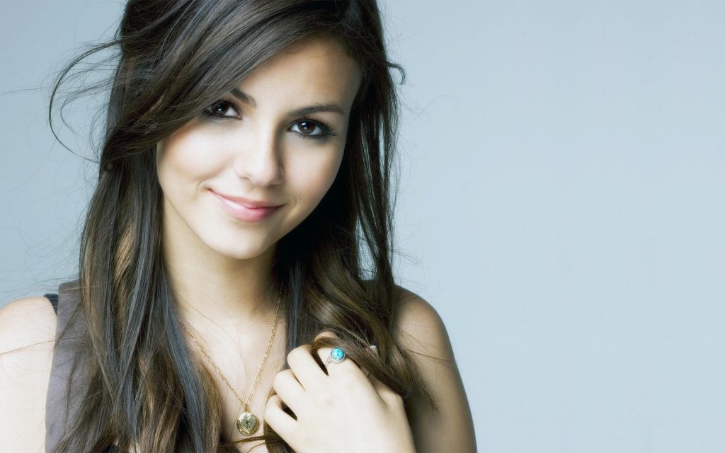 Victoria Justice HD Widescreen Background