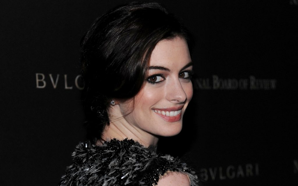 Anne Hathaway HD Widescreen Background