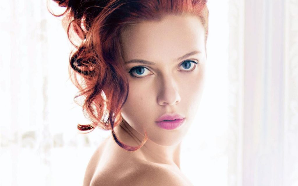 Scarlett Johansson HD Widescreen Background