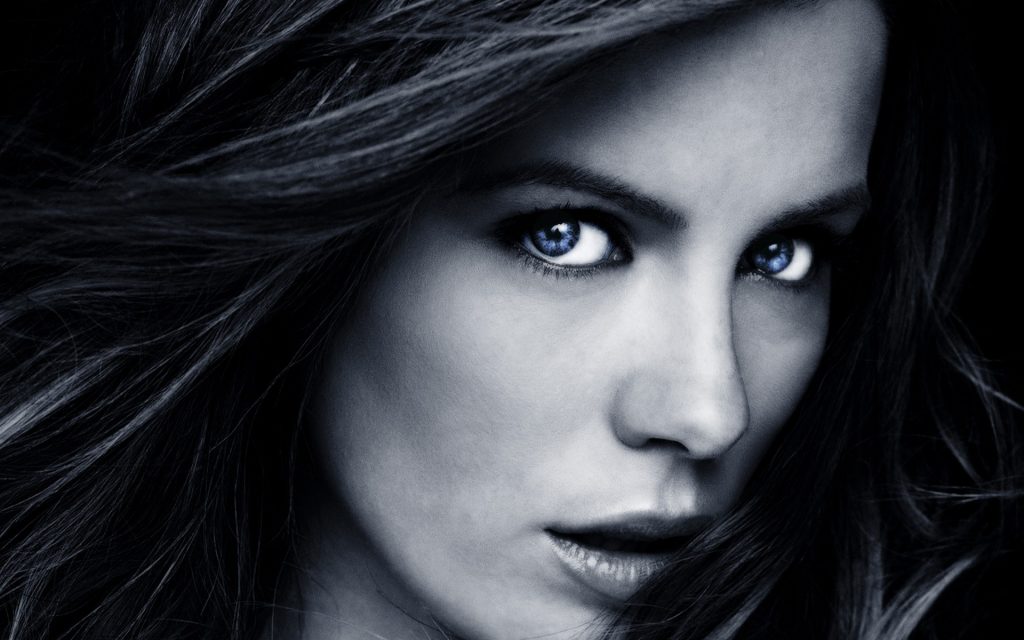 Kate Beckinsale HD Widescreen Wallpaper
