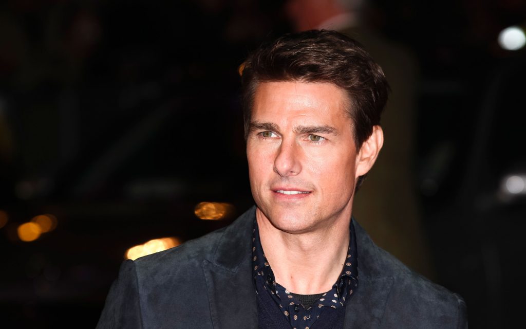 Tom Cruise Widescreen Wallpaper