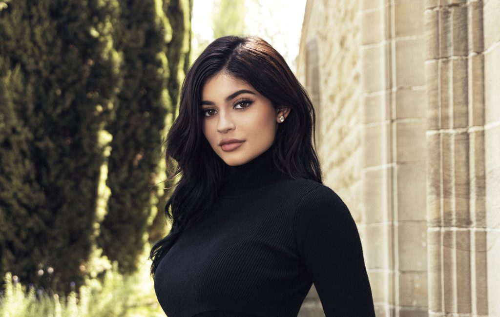 Kylie Jenner Background