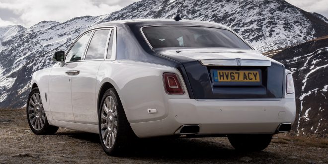 Rolls-Royce Phantom Backgrounds