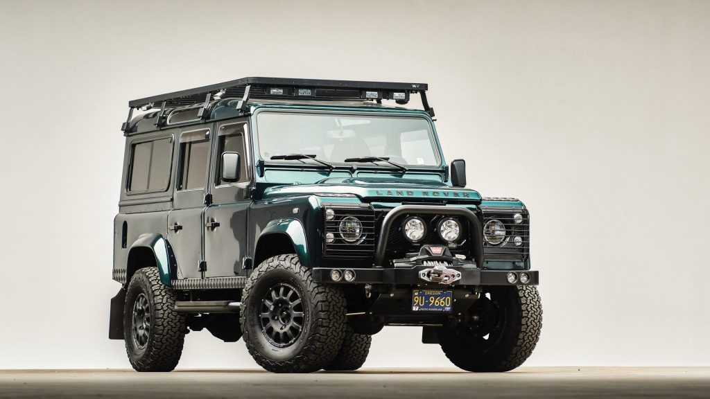 Land Rover Defender Dual Monitor Background