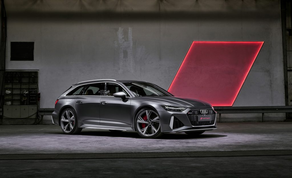 Audi RS6 Avant Wallpaper