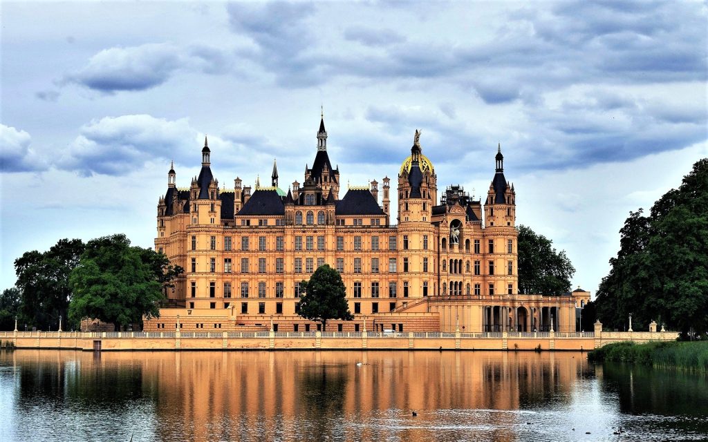 Schwerin Palace Widescreen Wallpaper